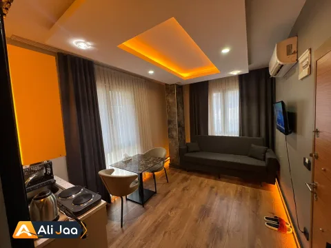 سوئیت یک‌خوابهٔ مدرن در تکسیم، چند قدمی خیابان استقلال — عکس ۳